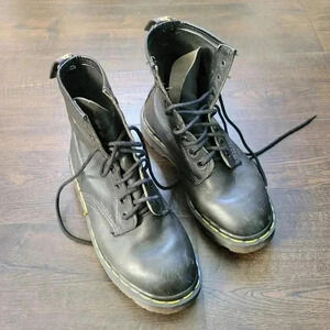 Vintage Dr Martens 8 Eye Boots Size 6 US 4 UK Made in England Black